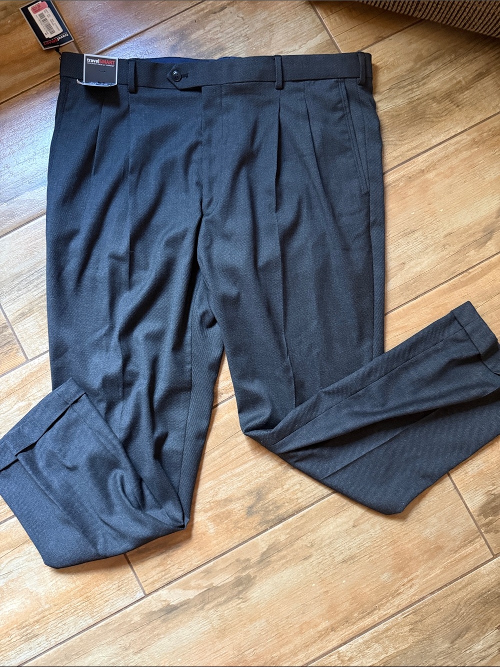 TravelSmith Blue Pleated Dress Trousers   new with tags
